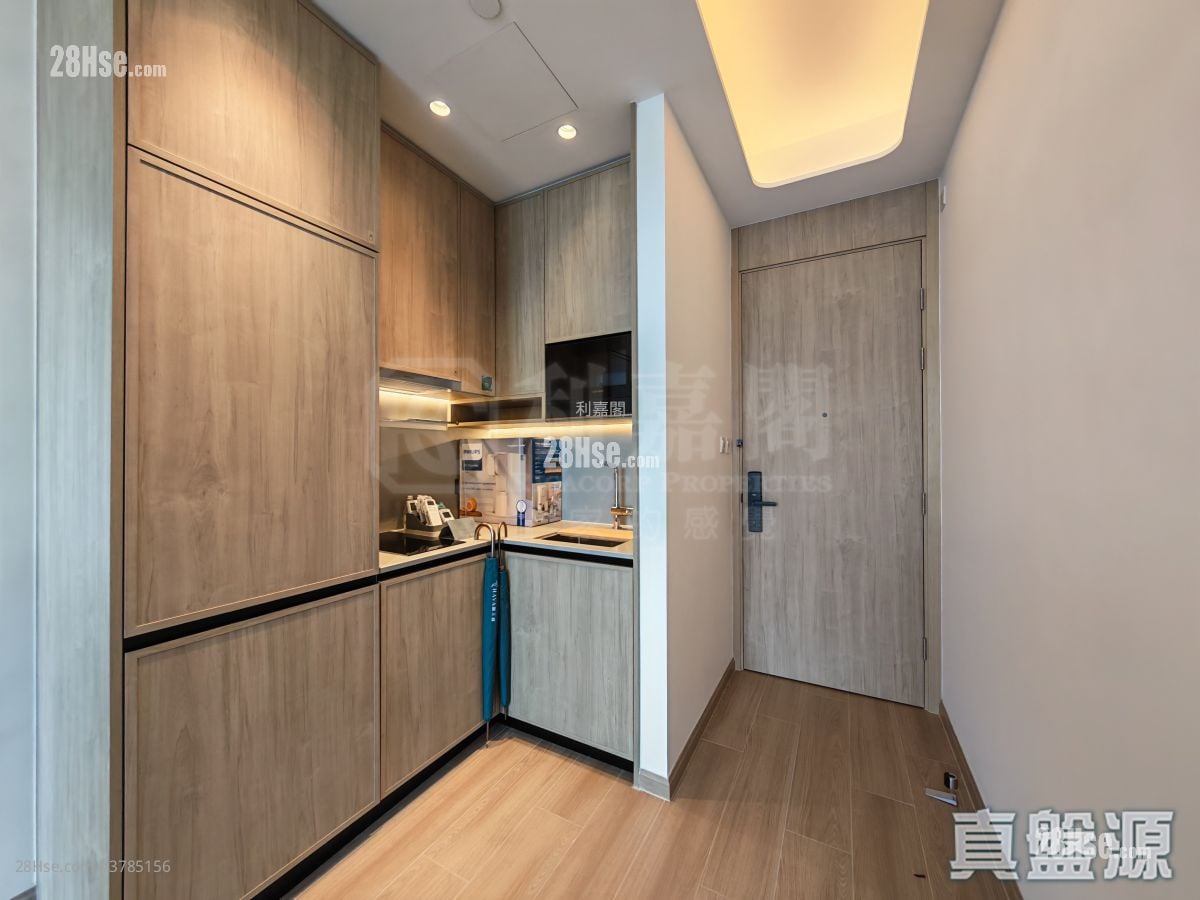 Hava Sell 2 Bedrooms , 1 Bathroom 397 ft²