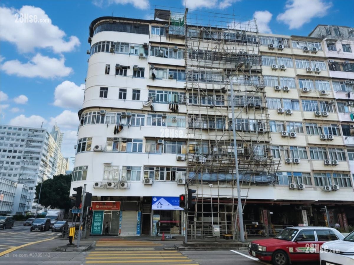 Tenement House Sell 5+ Bedrooms , 5+ Bathrooms 1,464 ft²