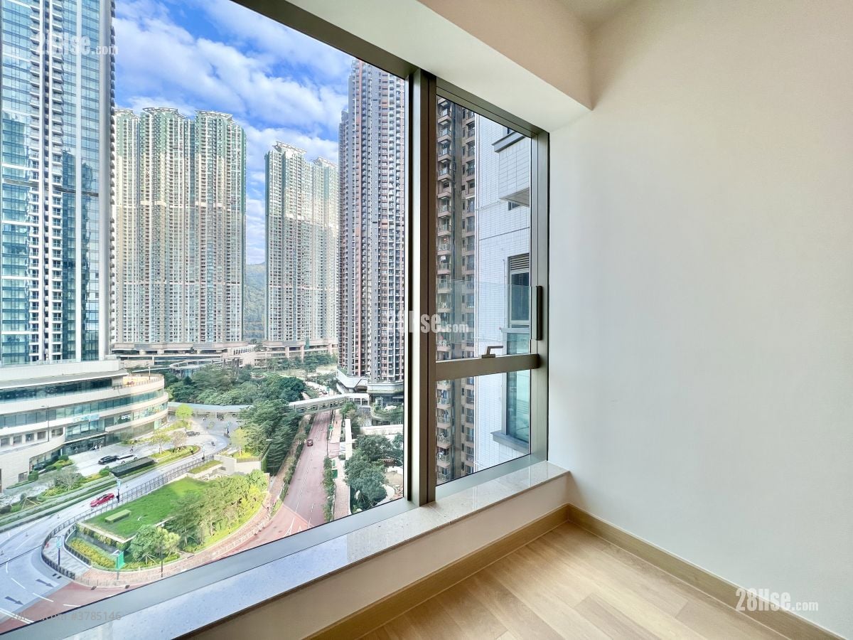 Marini 租盘 1 房 , 1 浴室 370 平方尺