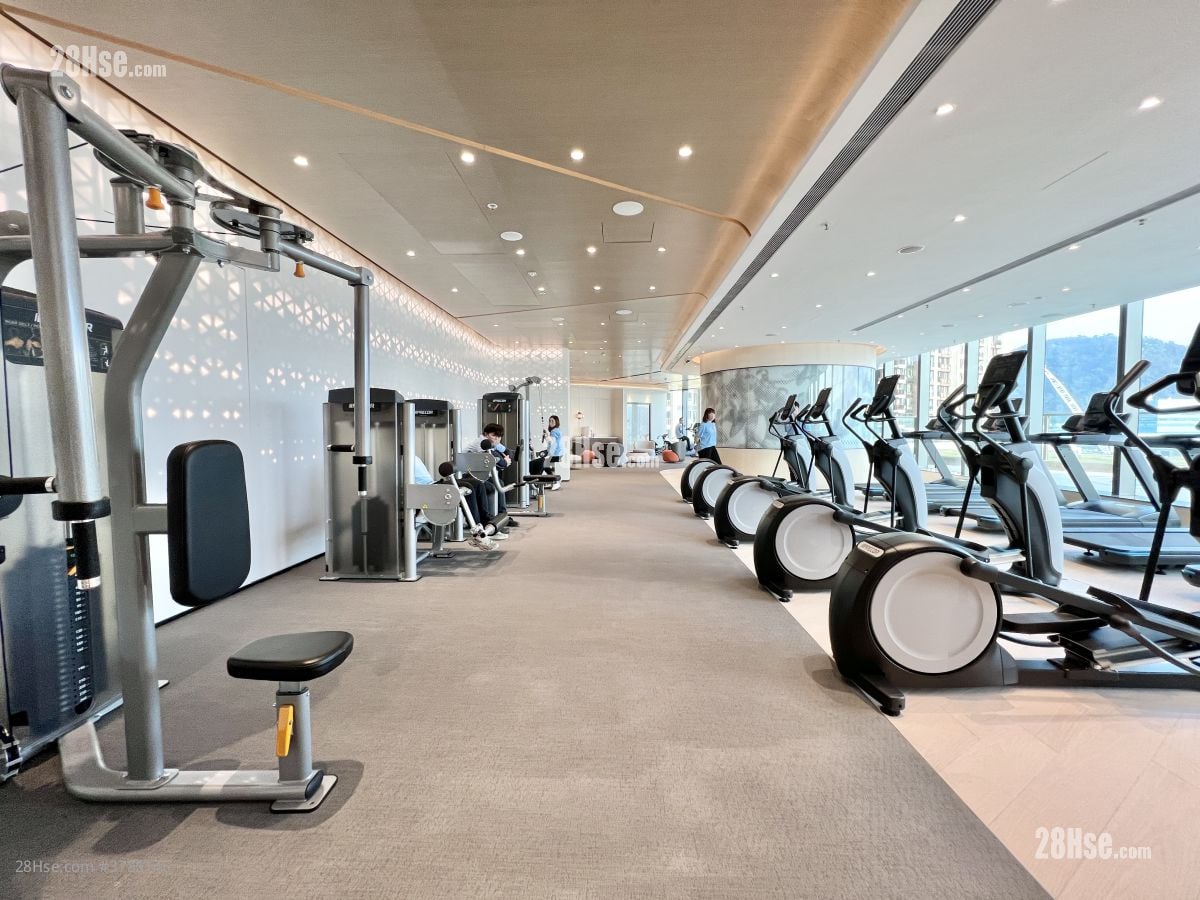 Marini 租盘 1 房 , 1 浴室 370 平方尺