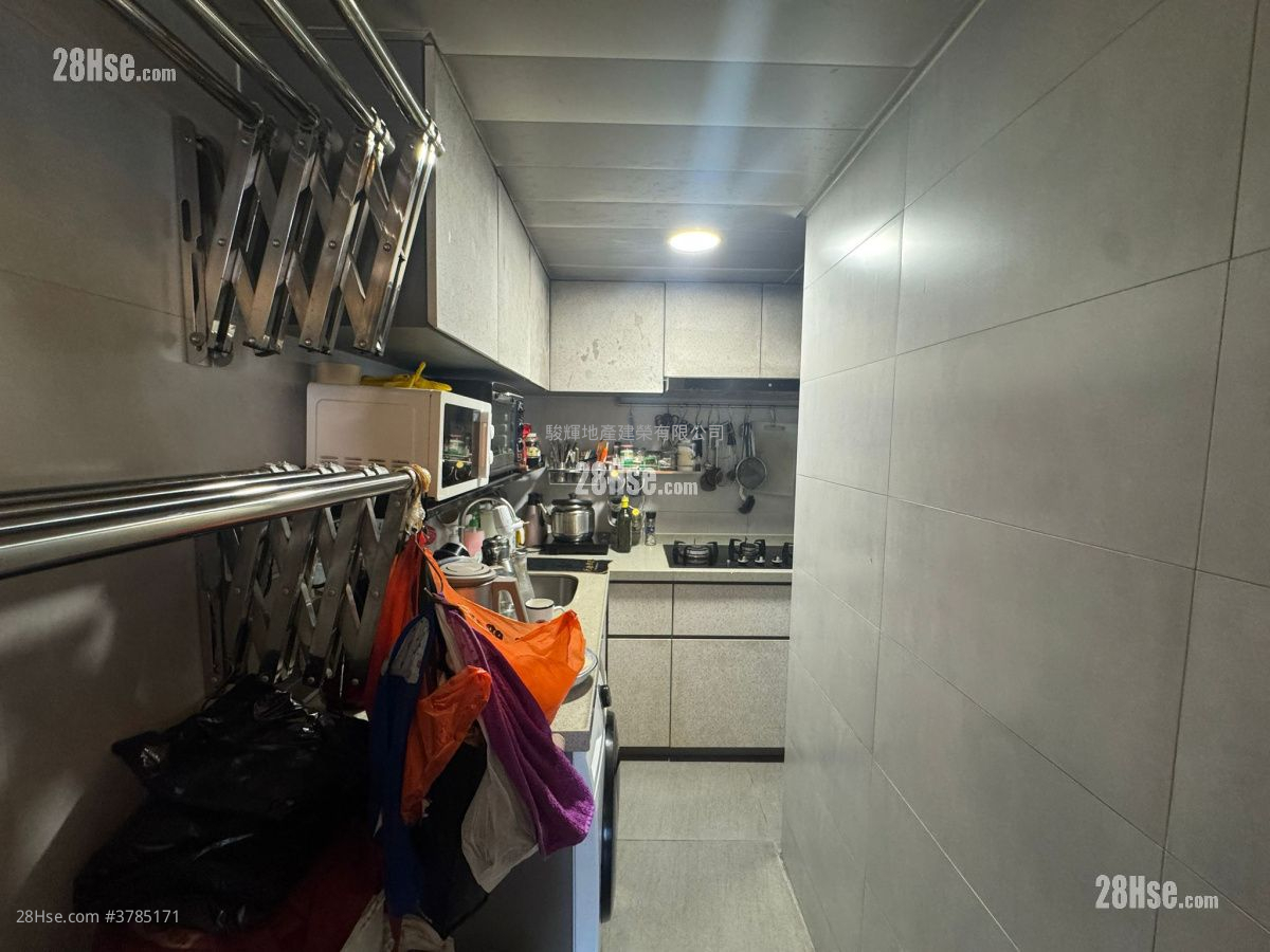 仁安大厦 售盘 4 房 , 2 浴室 859 平方尺