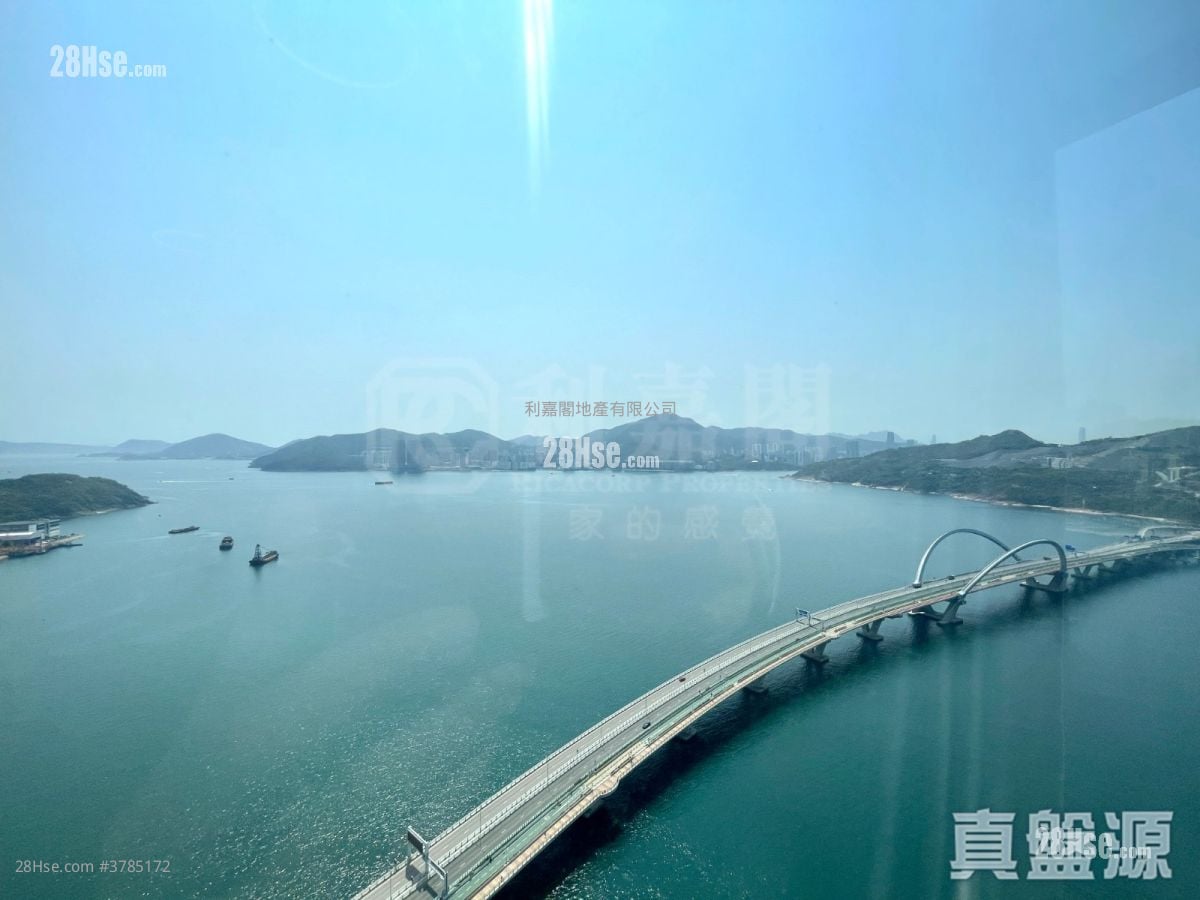 Sea To Sky Rental 4 Bedrooms , 3 Bathrooms 1,054 ft²