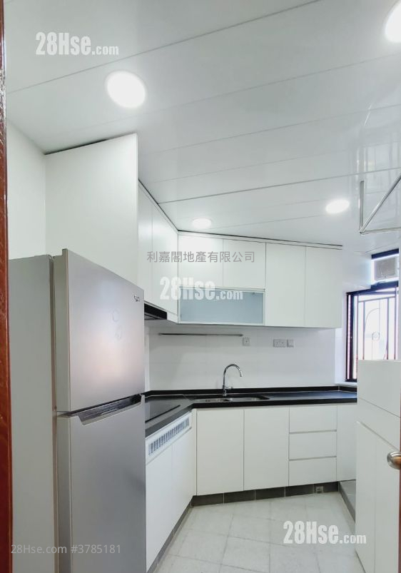 殷桦花园 售盘 3 房 , 2 浴室 842 平方尺