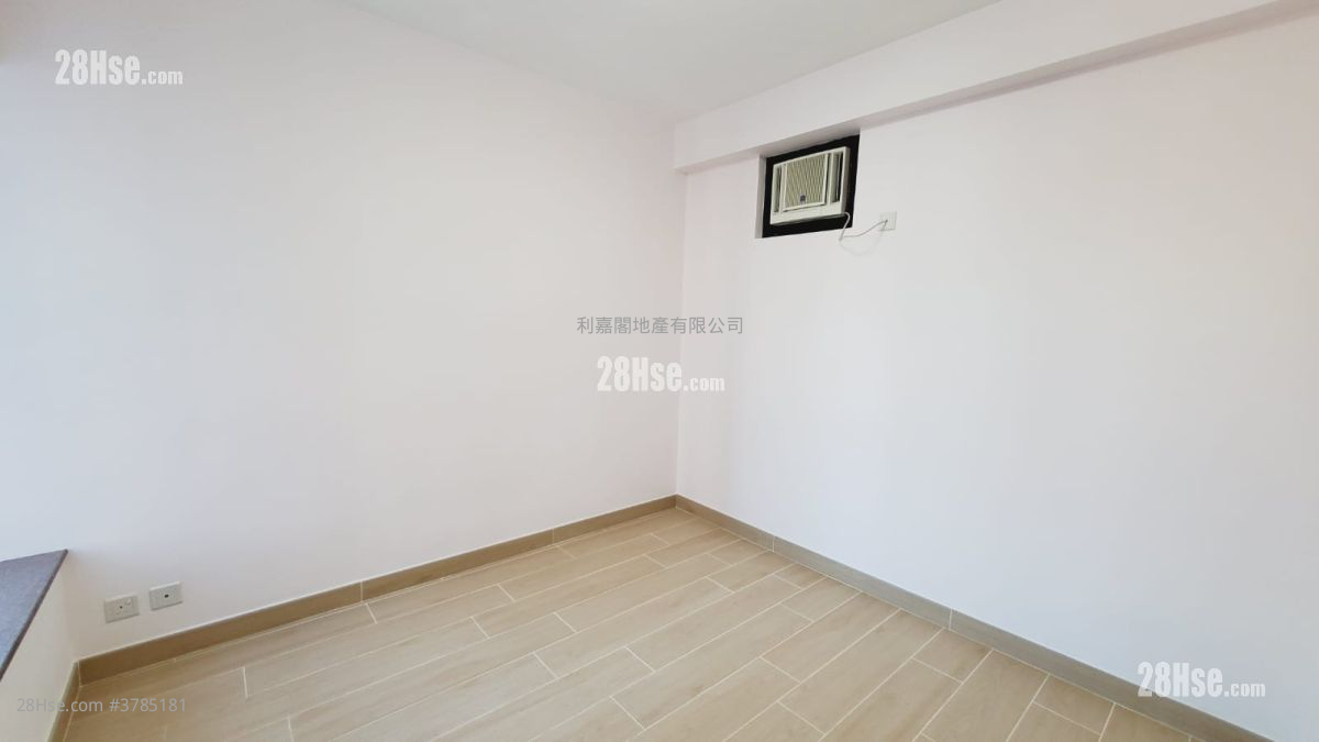 殷桦花园 售盘 3 房 , 2 浴室 842 平方尺