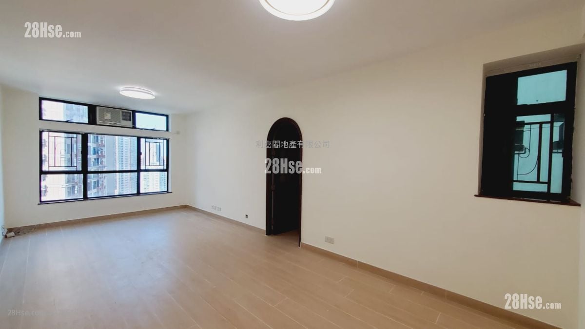 殷桦花园 售盘 3 房 , 2 浴室 842 平方尺