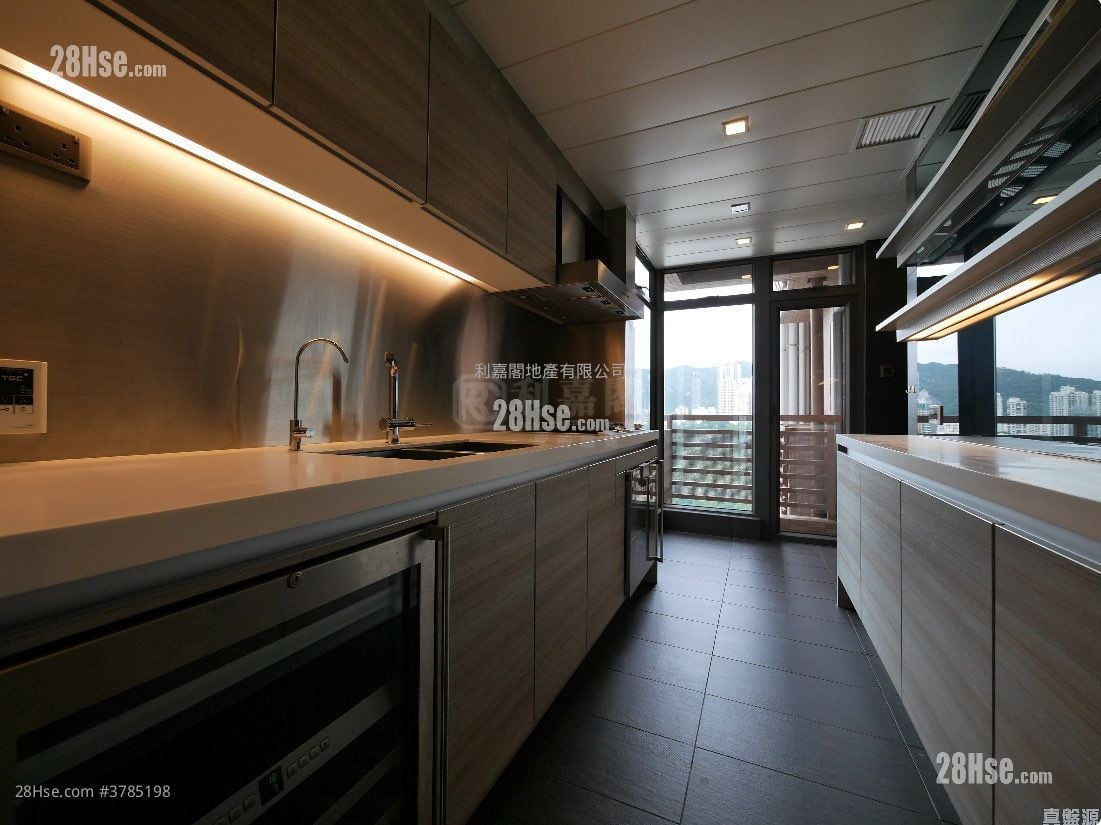 乐天峯 售盘 3 房 1,281 平方尺