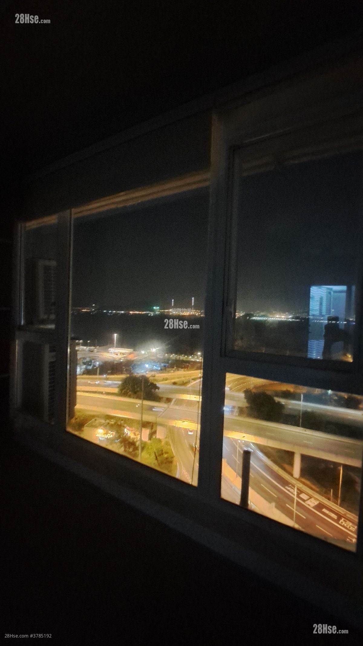 Richweahth Mansion Rental 2 Bedrooms , 1 Bathroom 429 ft²