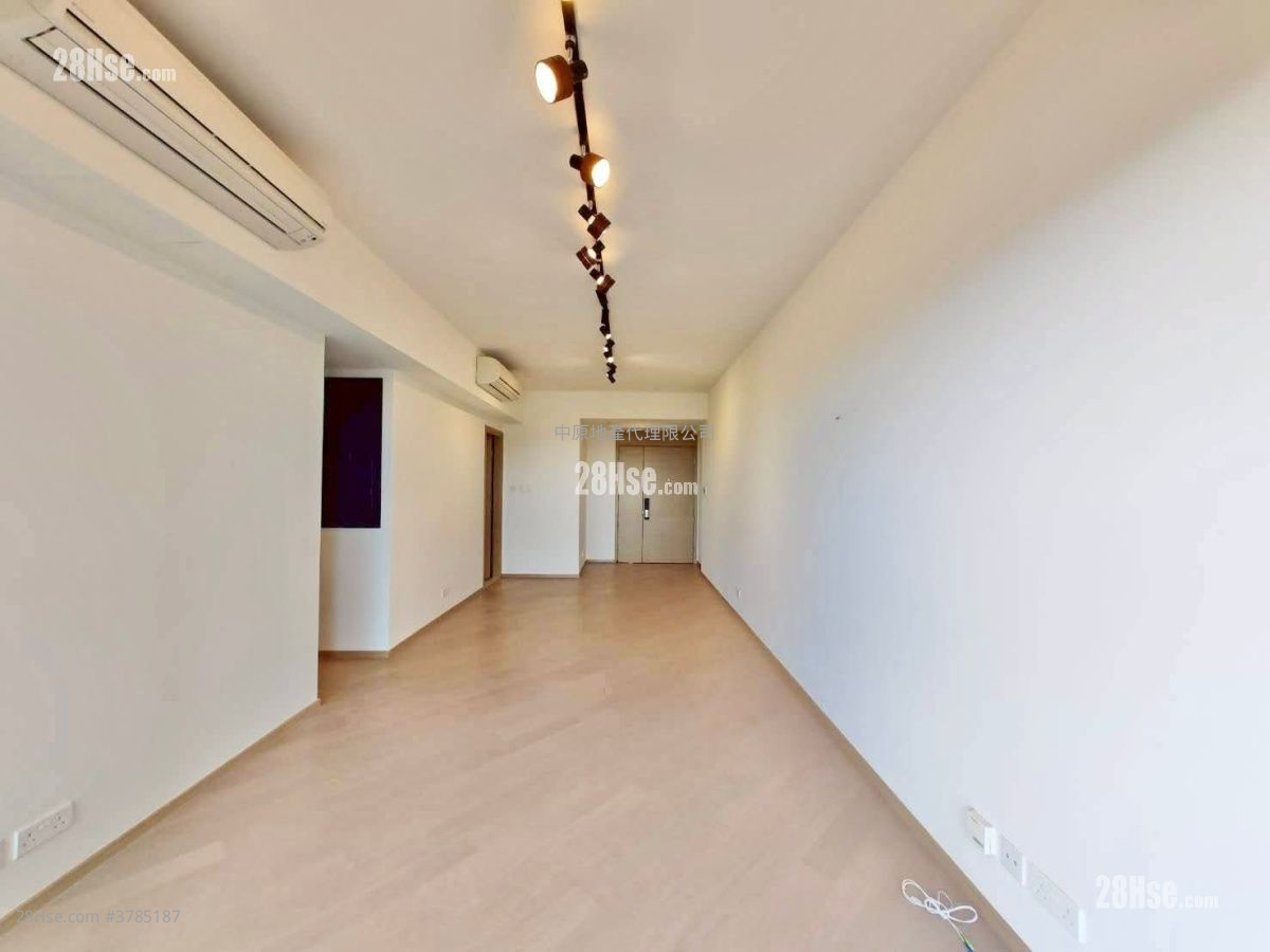 The Yoho Hub Sell 4 Bedrooms , 3 Bathrooms 1,037 ft²