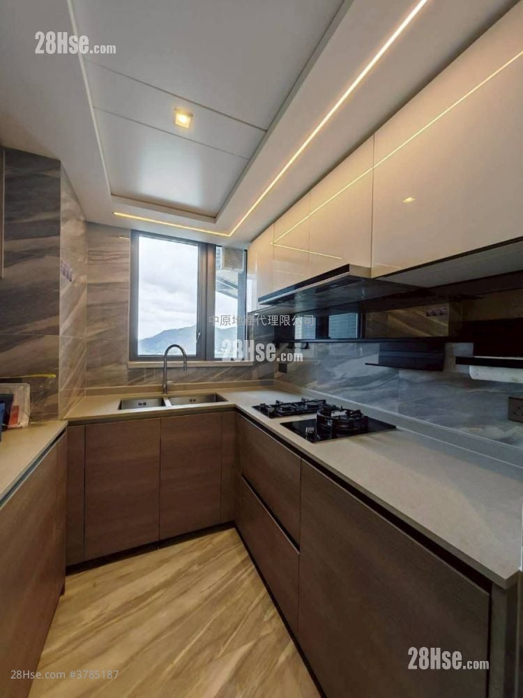 The Yoho Hub Sell 4 Bedrooms , 3 Bathrooms 1,037 ft²