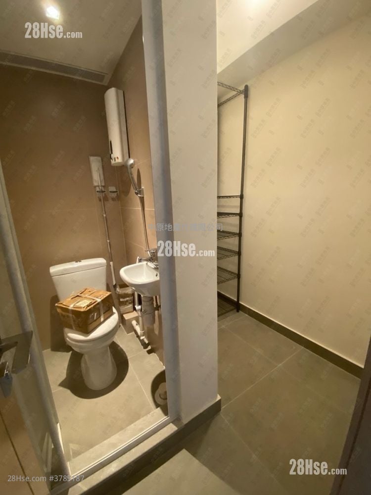 The Yoho Hub Sell 4 Bedrooms , 3 Bathrooms 1,037 ft²