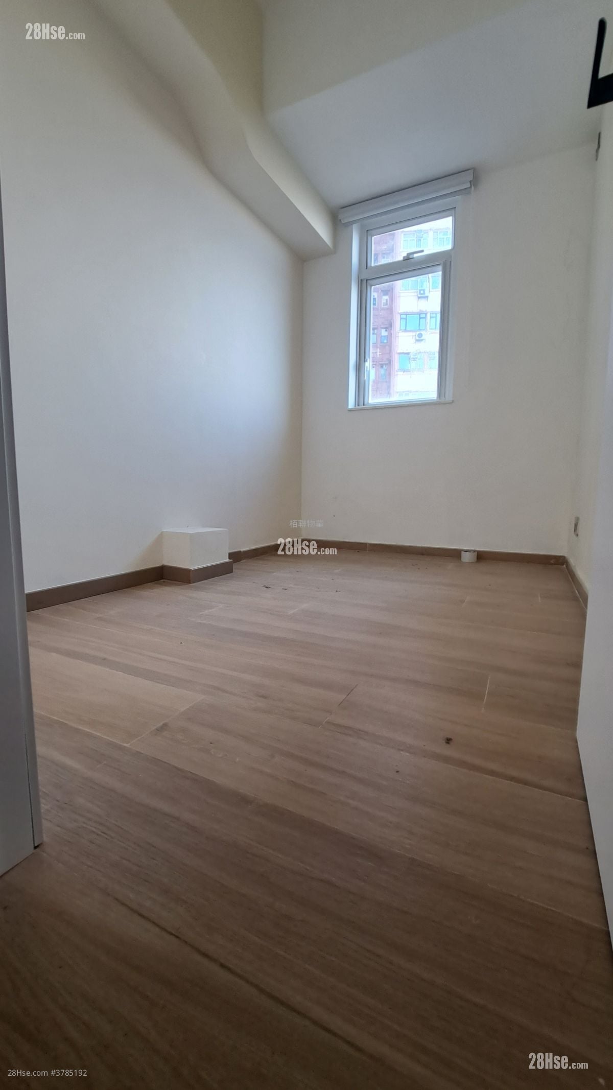 Richweahth Mansion Rental 2 Bedrooms , 1 Bathroom 429 ft²