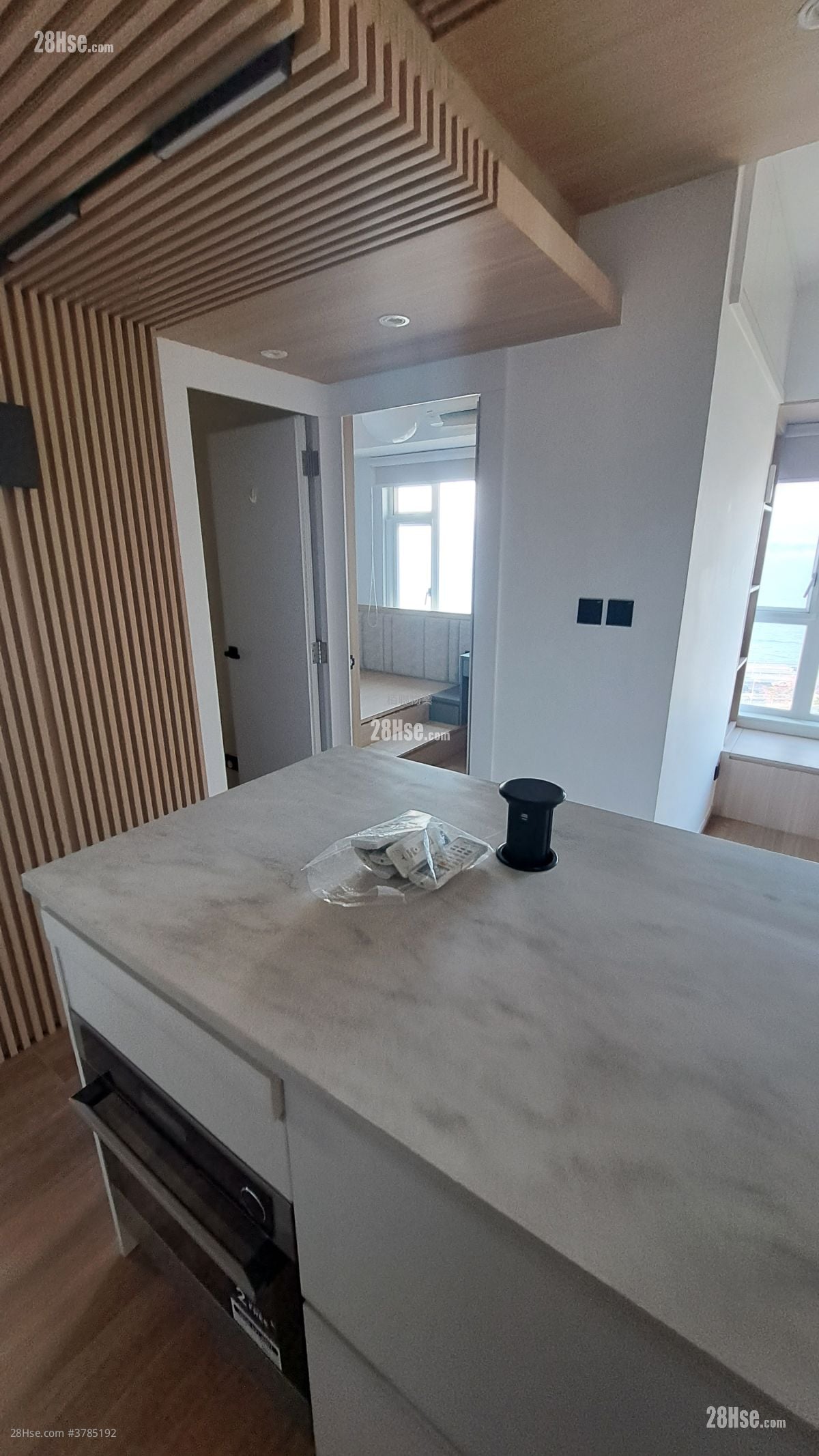 Richweahth Mansion Rental 2 Bedrooms , 1 Bathroom 429 ft²