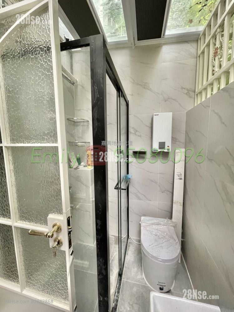 落路下村 售盘 4 房 , 2 浴室 700 平方尺