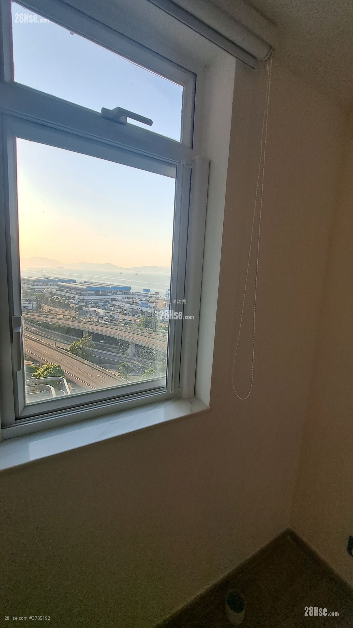 Richweahth Mansion Rental 2 Bedrooms , 1 Bathroom 429 ft²