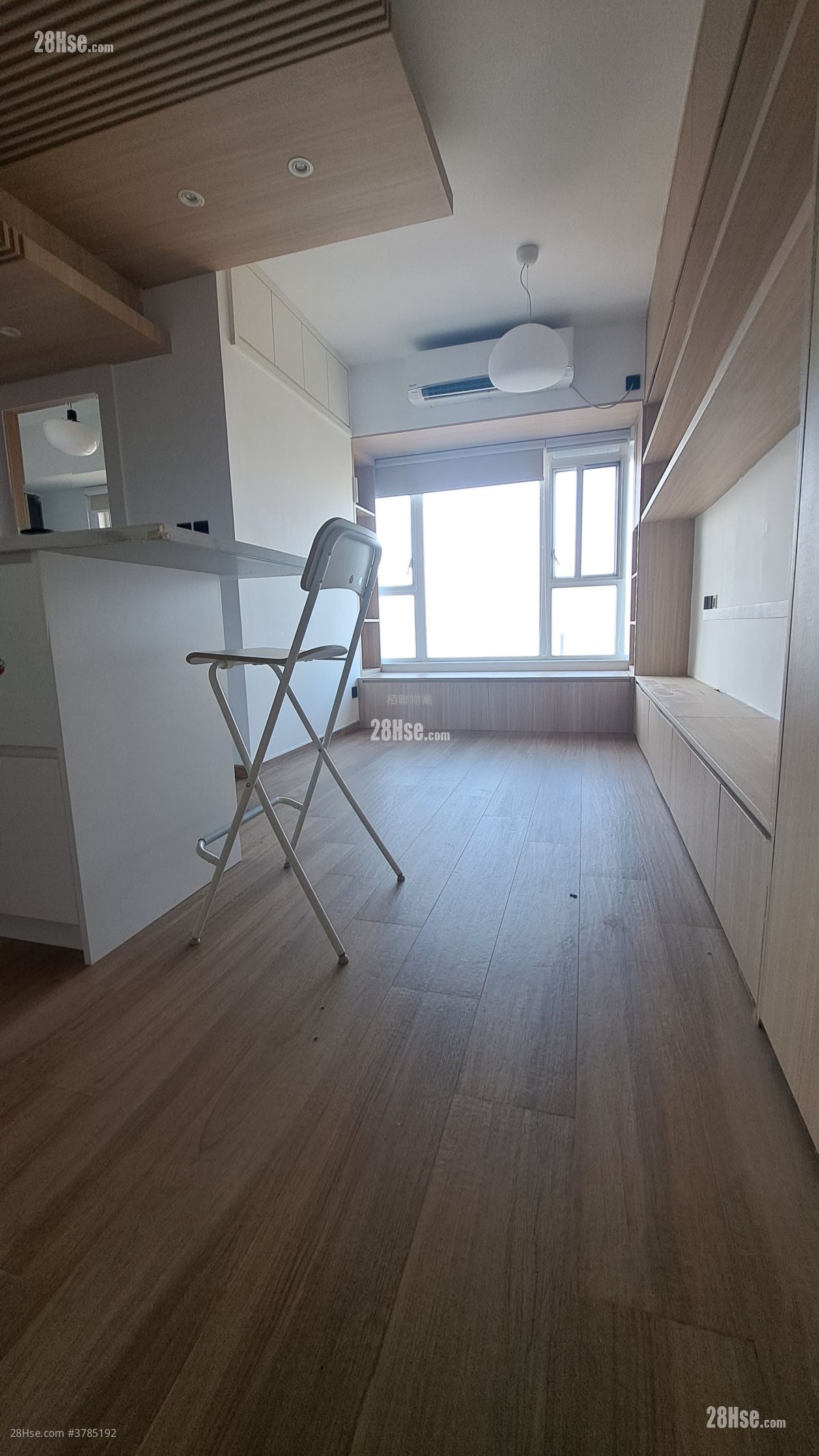 Richweahth Mansion Rental 2 Bedrooms , 1 Bathroom 429 ft²