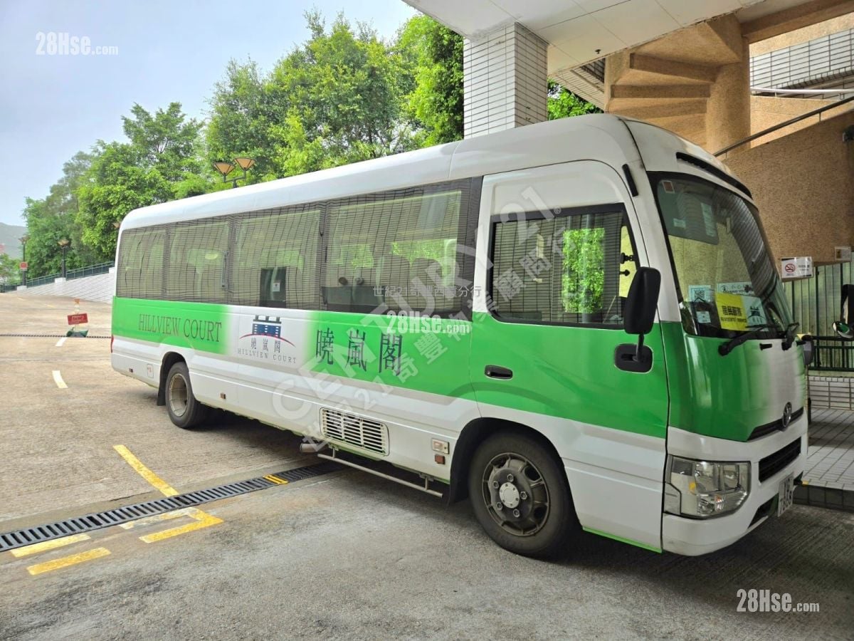 Hillview Court Sell 4 Bedrooms , 3 Bathrooms 1,104 ft²