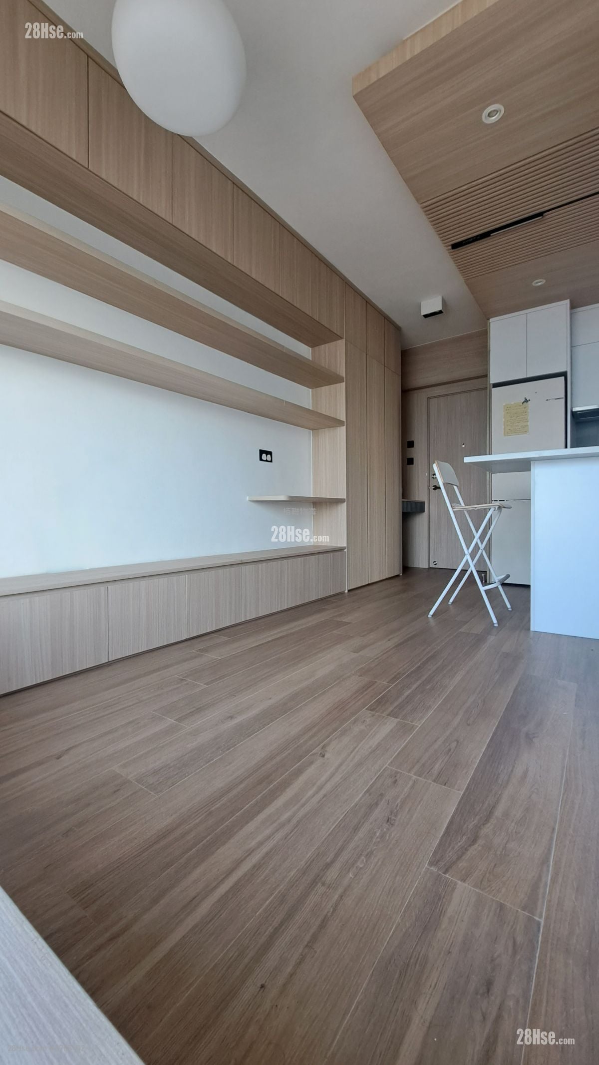 Richweahth Mansion Rental 2 Bedrooms , 1 Bathroom 429 ft²