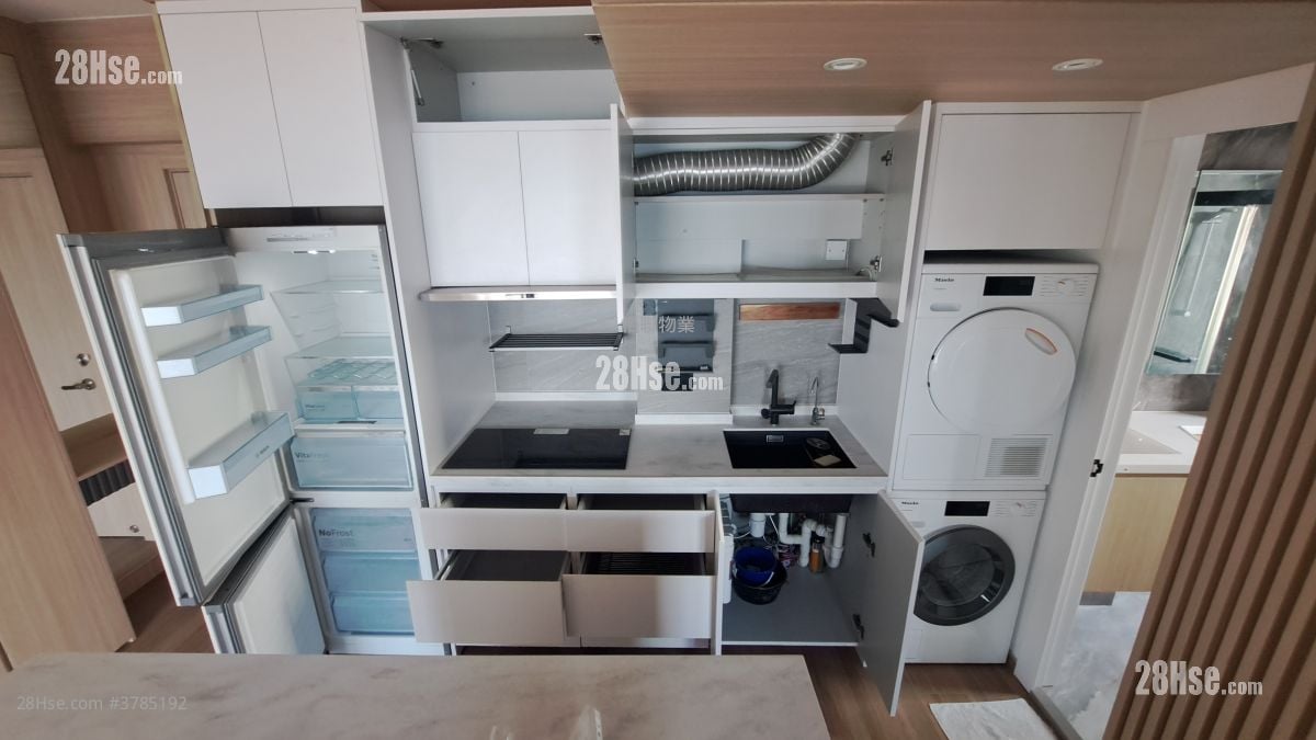 Richweahth Mansion Rental 2 Bedrooms , 1 Bathroom 429 ft²