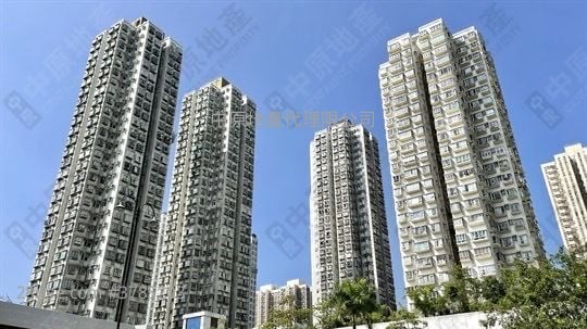 Tai Po Centre Sell 2 Bedrooms 299 ft²