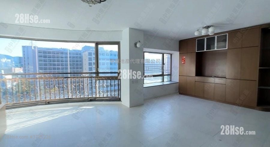 King's Park Villa Sell 3 Bedrooms 1,136 ft²