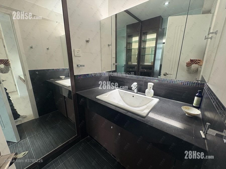 King's Park Villa Sell 3 Bedrooms 1,136 ft²