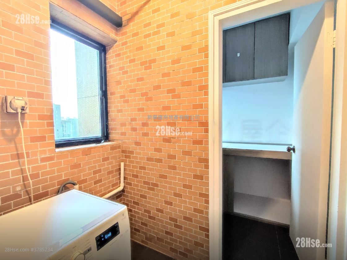 Imperial Court Rental 1,027 ft²