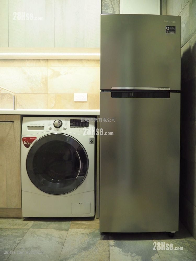 Westlands Court Rental 2 Bedrooms , 1 Bathroom 379 ft²