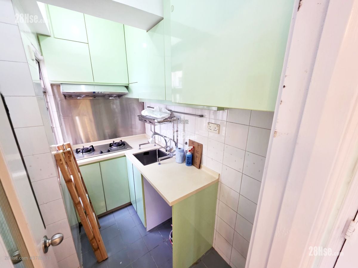 Sunshine City Sell 2 Bedrooms , 1 Bathroom 337 ft²