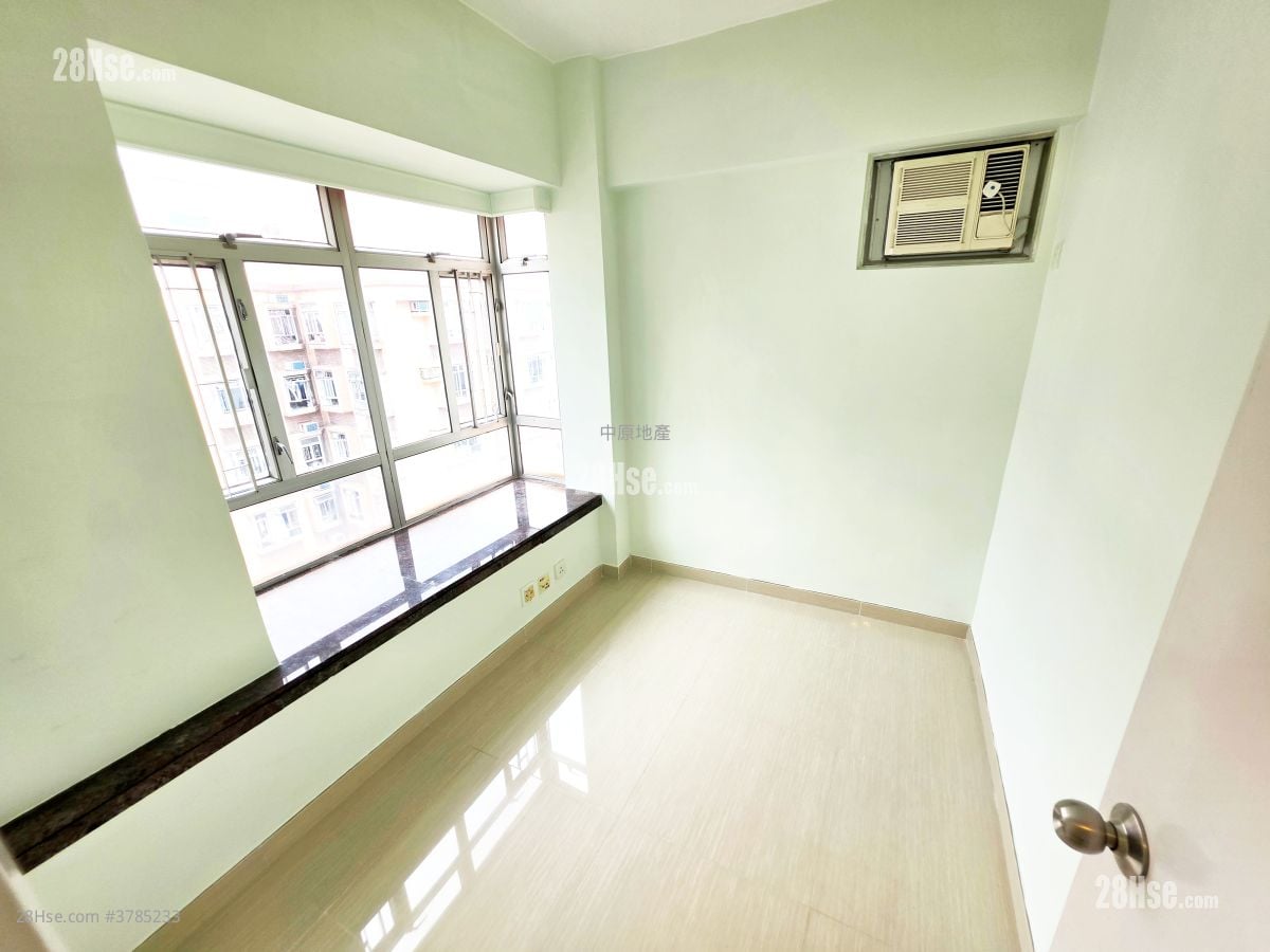 Sunshine City Sell 2 Bedrooms , 1 Bathroom 337 ft²
