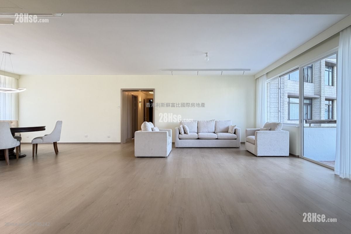 Celestial Garden Sell 3 Bedrooms , 2 Bathrooms 1,970 ft²