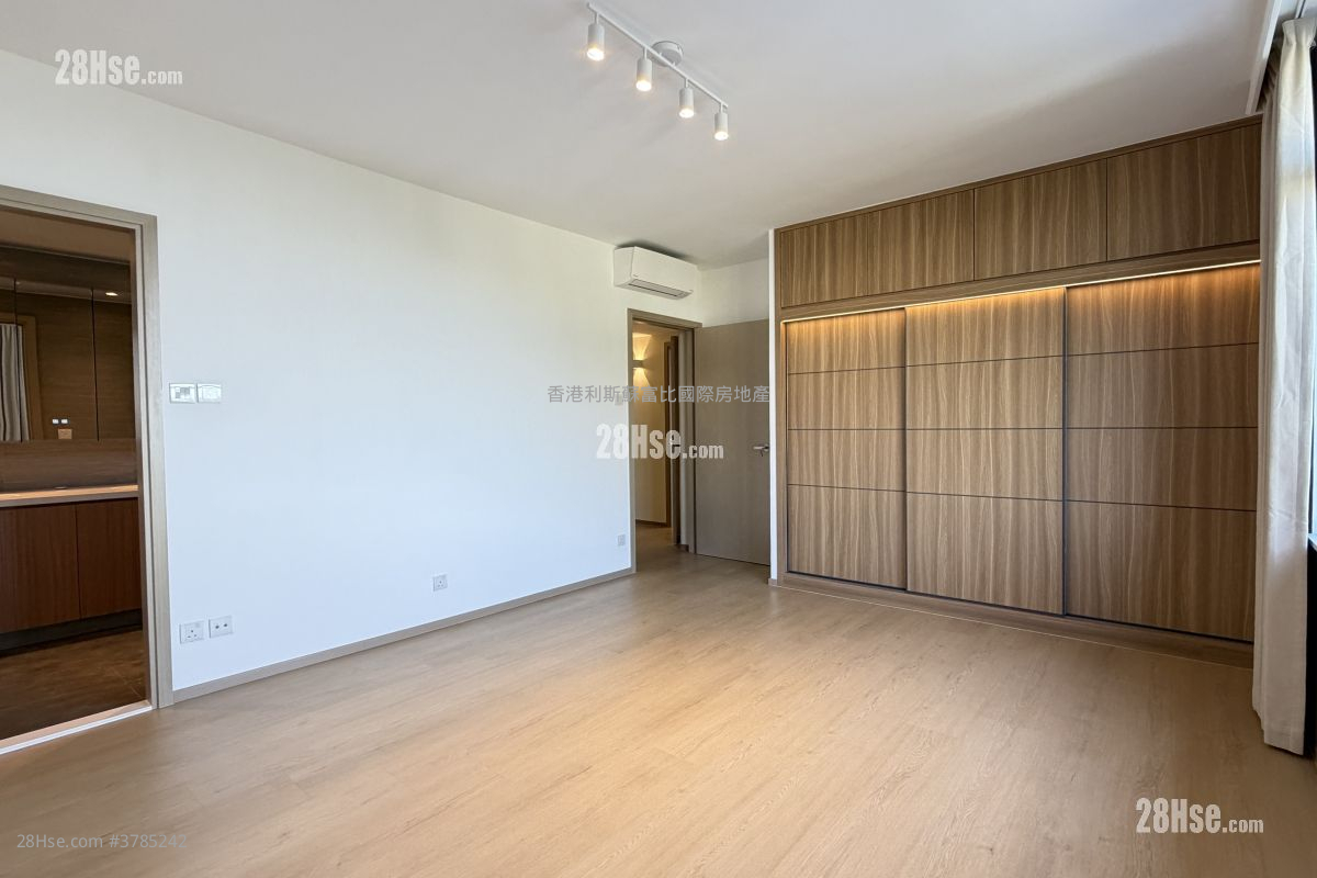 Celestial Garden Sell 3 Bedrooms , 2 Bathrooms 1,970 ft²