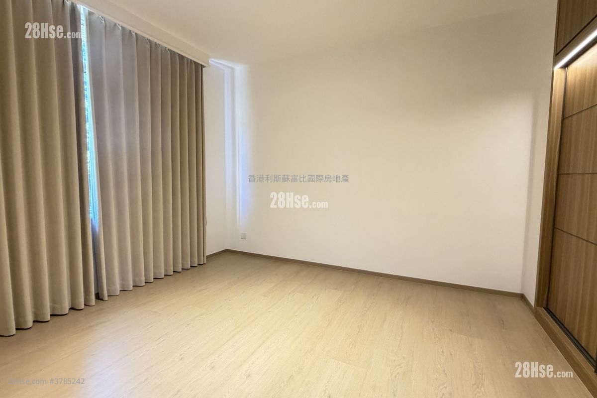 Celestial Garden Sell 3 Bedrooms , 2 Bathrooms 1,970 ft²