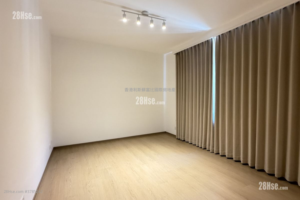 Celestial Garden Sell 3 Bedrooms , 2 Bathrooms 1,970 ft²