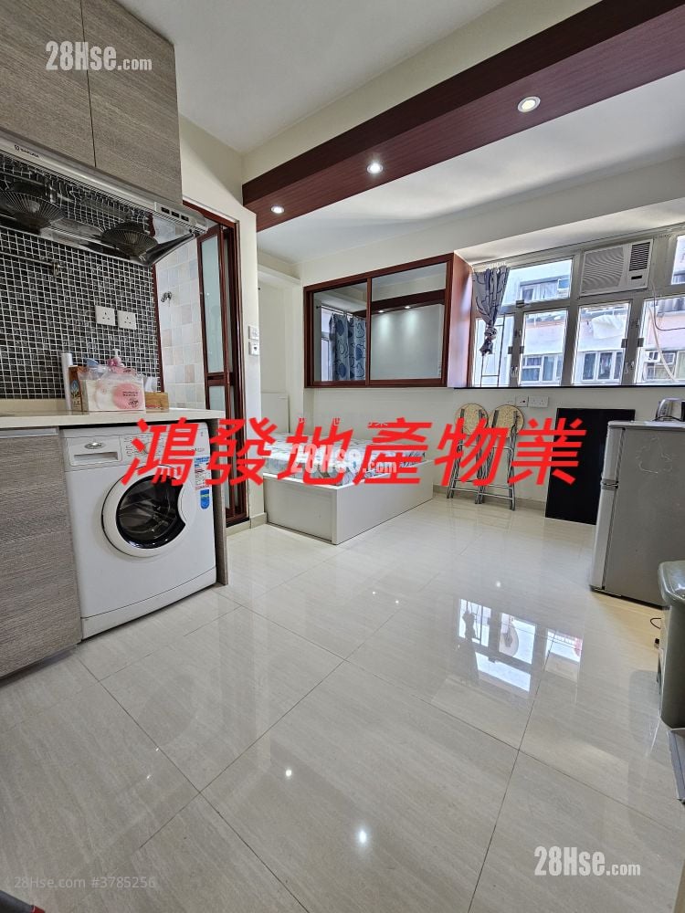 Man Woo Building Sell Studio , 1 Bathroom 182 ft²