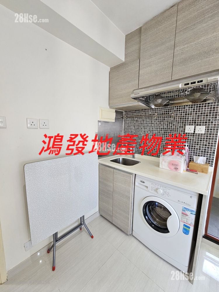 Man Woo Building Sell Studio , 1 Bathroom 182 ft²