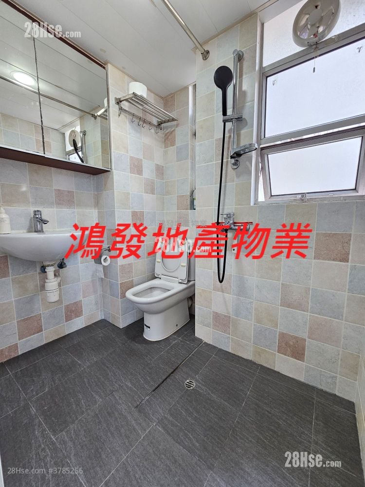 Man Woo Building Sell Studio , 1 Bathroom 182 ft²