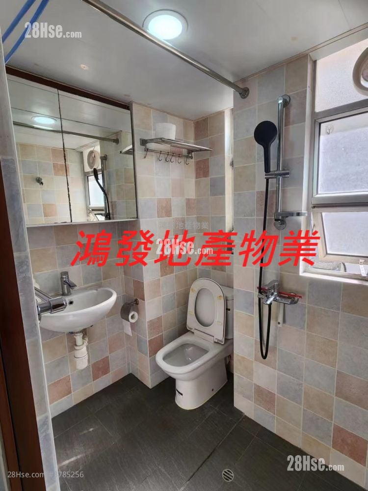 Man Woo Building Sell Studio , 1 Bathroom 182 ft²