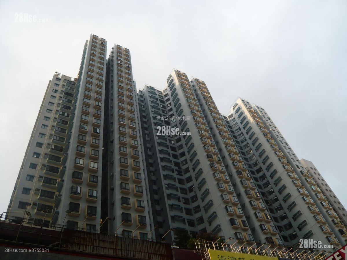 Yue Man Centre Rental 3 Bedrooms , 1 Bathroom 540 ft²