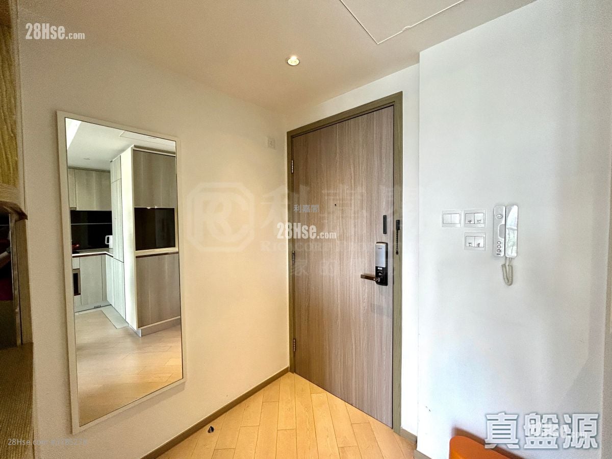 Twin Regency Sell 2 Bedrooms 459 ft²