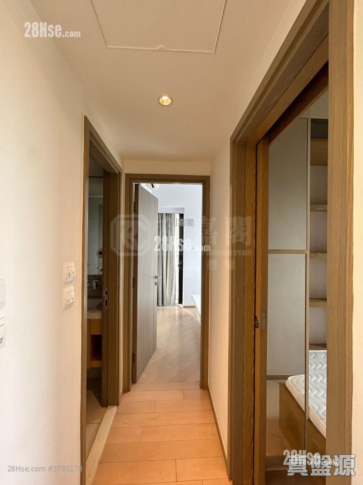 Twin Regency Sell 2 Bedrooms 459 ft²