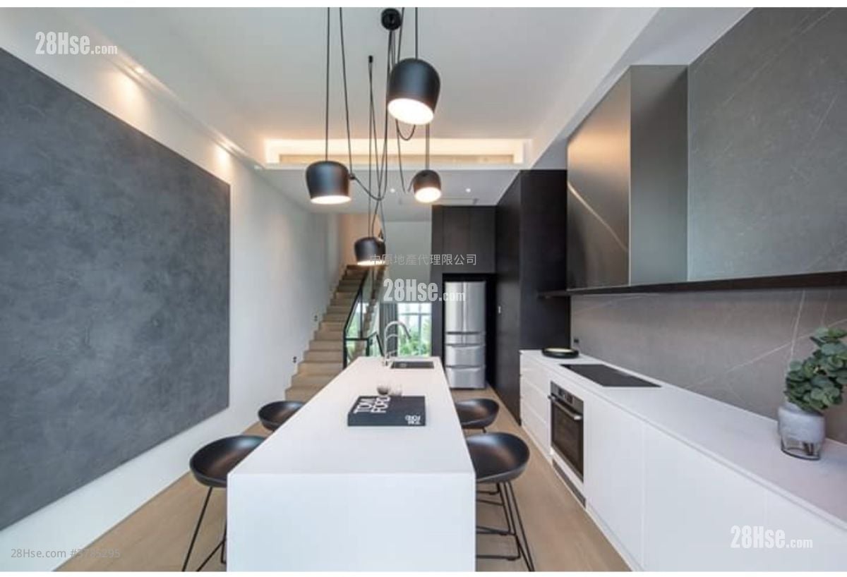 Casa Marina Sell 3 Bedrooms , 3 Bathrooms 2,005 ft²