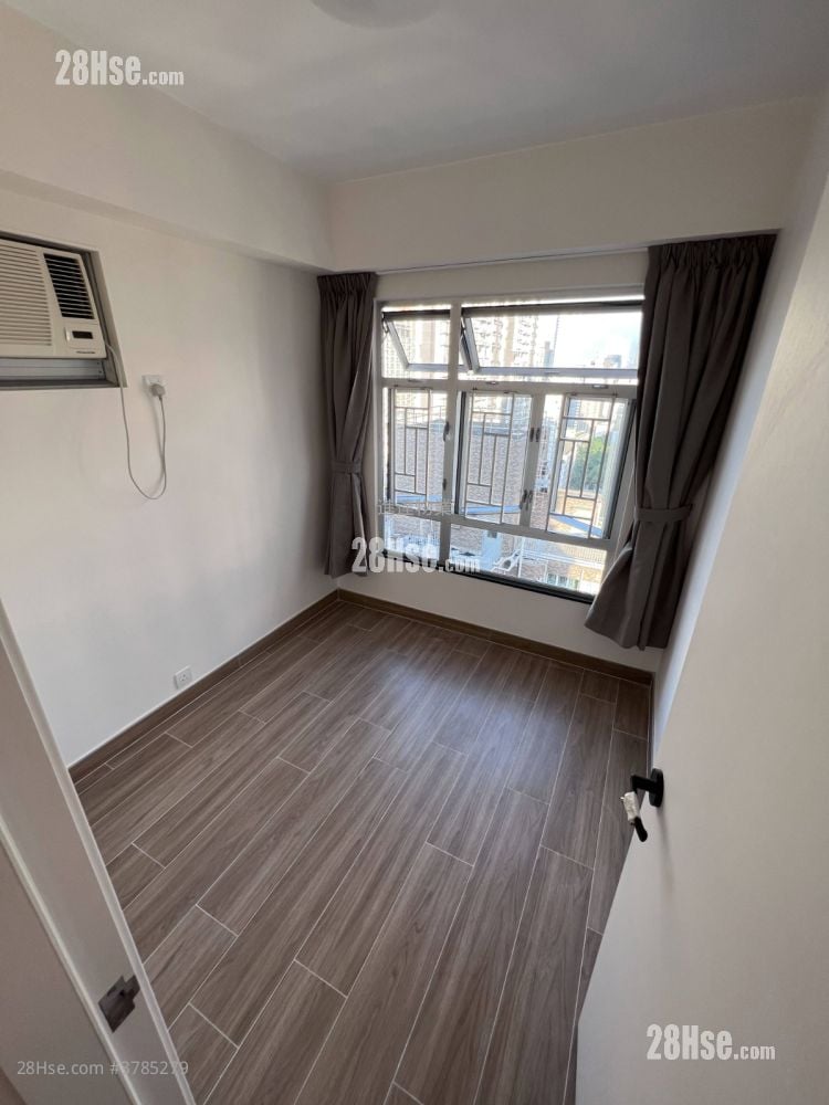 Yee Fung Court Rental 2 Bedrooms 344 ft²