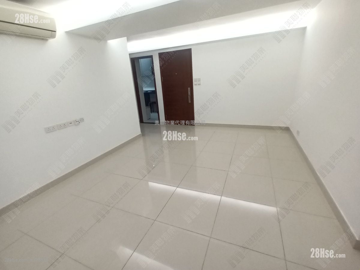 Rockford Mansion Sell 3 Bedrooms , 2 Bathrooms 702 ft²