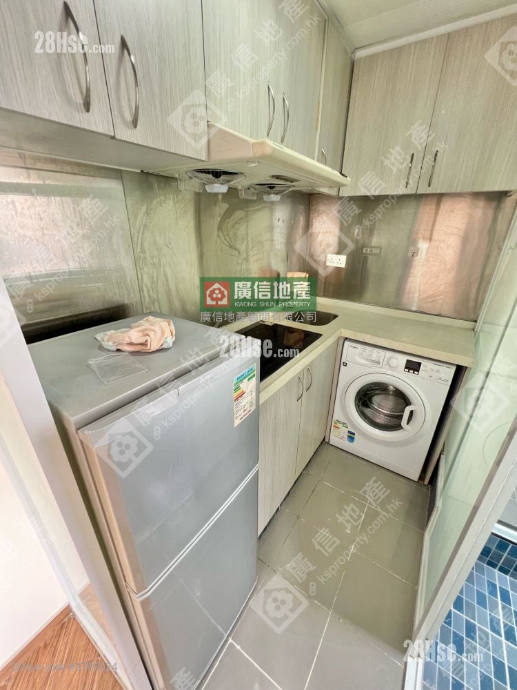 Pat Chun Mansion Sell 2 Bedrooms , 1 Bathroom 246 ft²