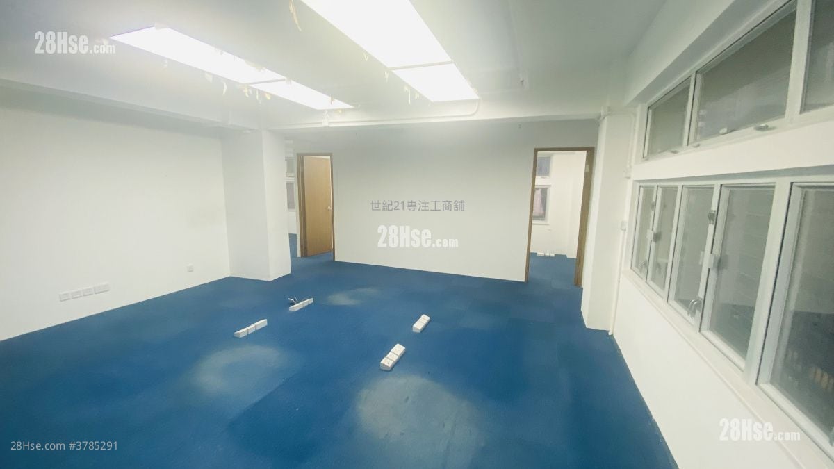 Champion Building Rental 5+ Bedrooms 1,388 ft²