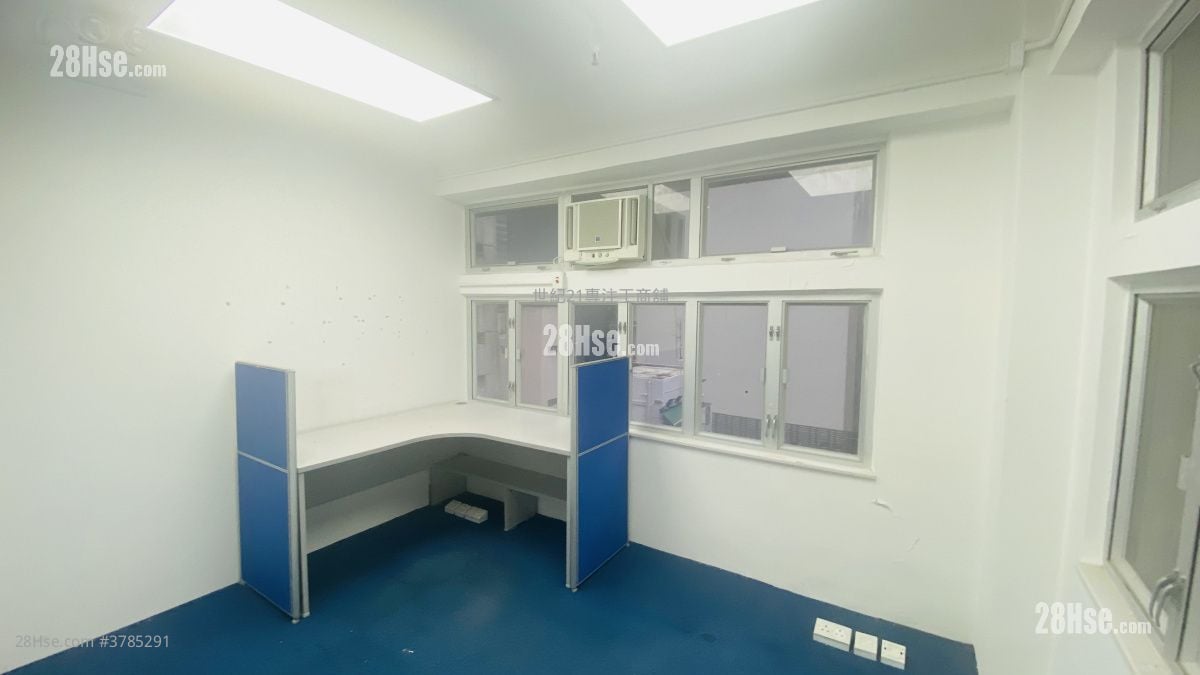 Champion Building Rental 5+ Bedrooms 1,388 ft²