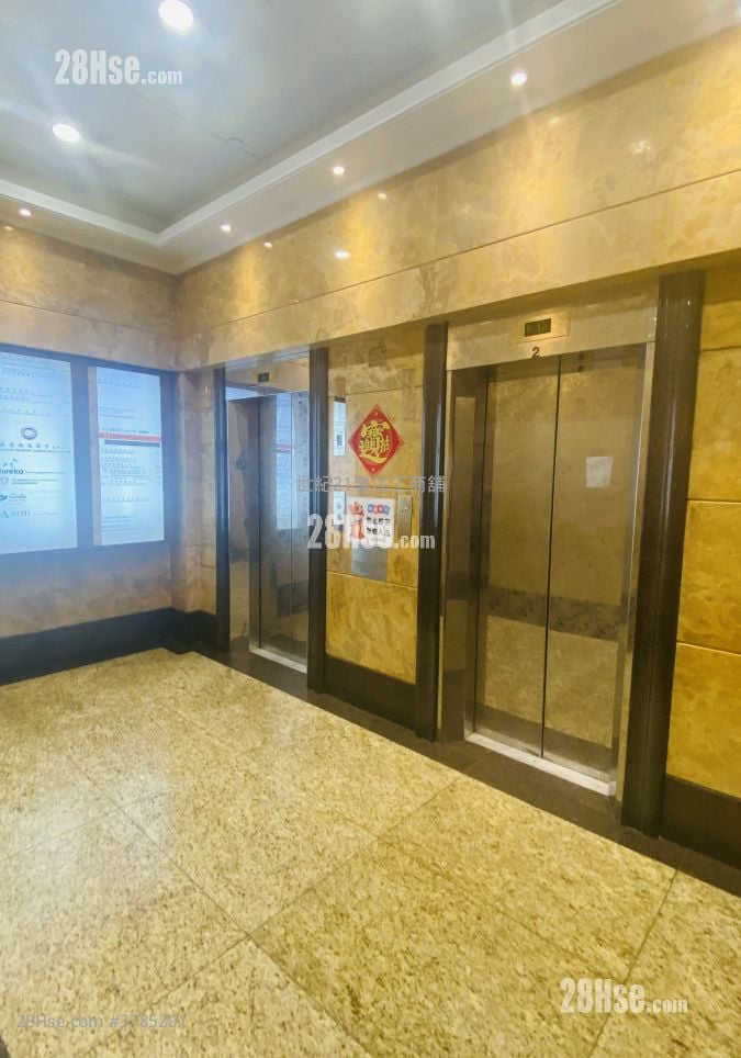 Champion Building Rental 5+ Bedrooms 1,388 ft²