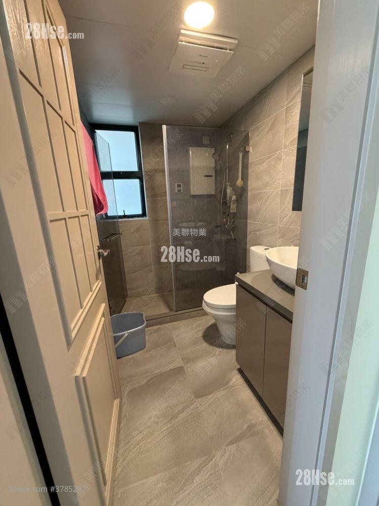 Villa Esplanada Sell 3 Bedrooms , 2 Bathrooms 829 ft²