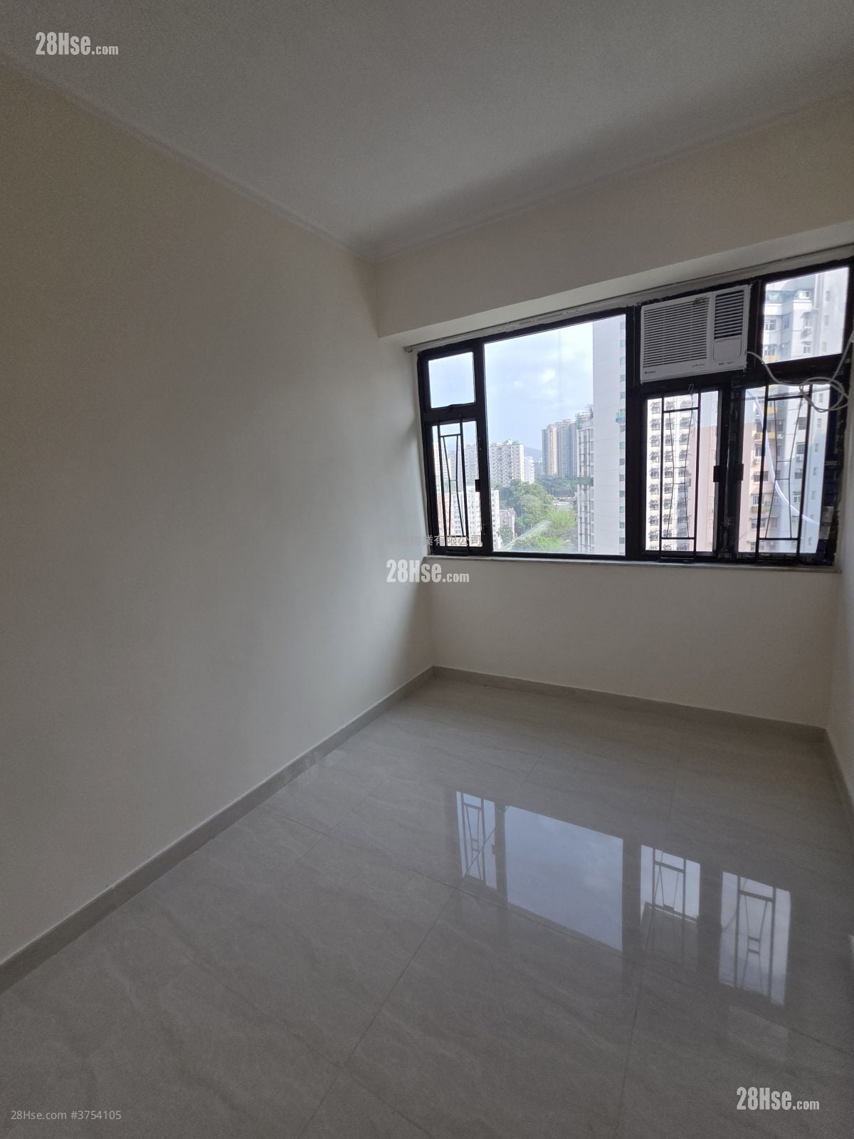 藝興大廈 售盤 3 房 , 1 浴室 525 平方呎