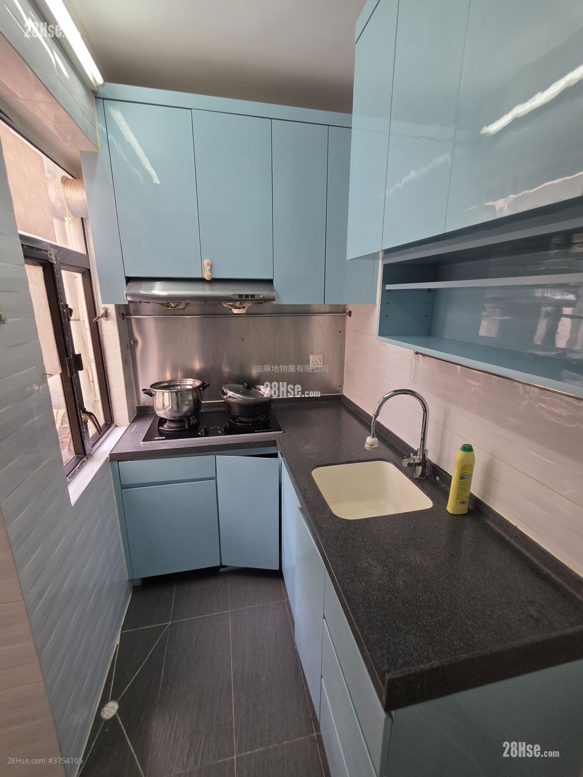 藝興大廈 售盤 3 房 , 1 浴室 525 平方呎